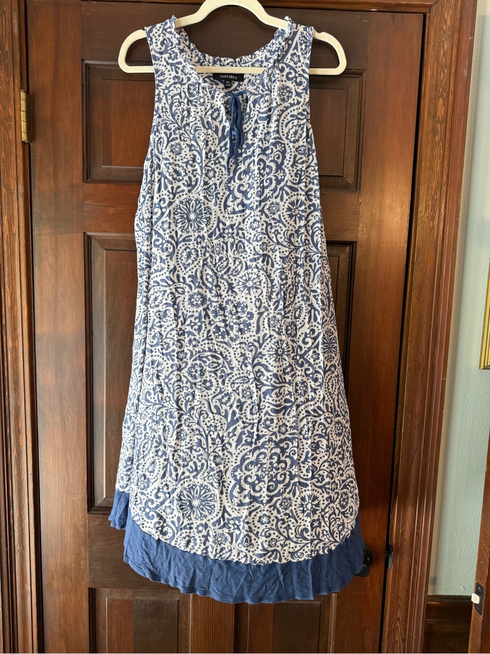 Women's Ellen Tracy Blue and White Sleeveless Nightgown